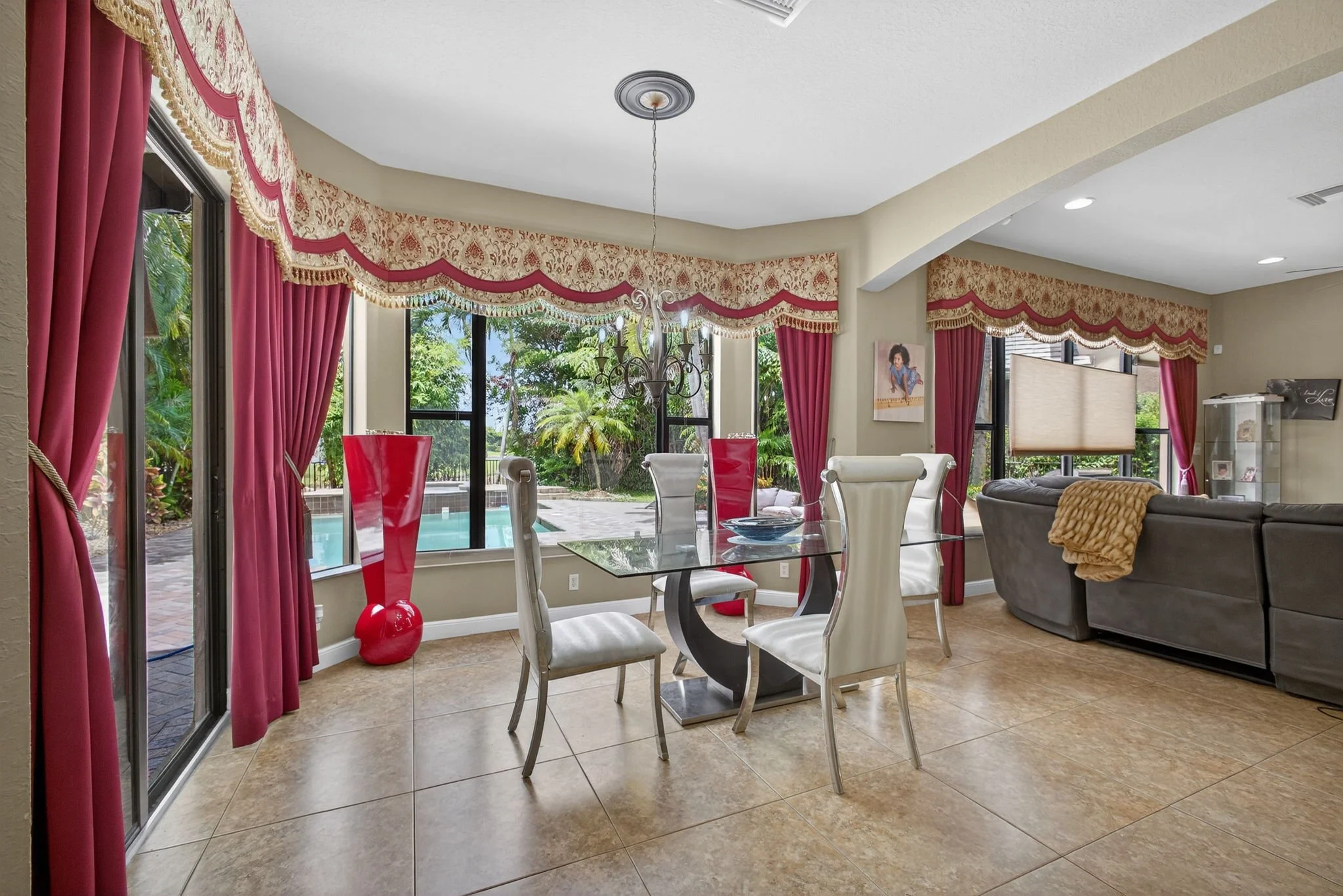 Breakfast nook