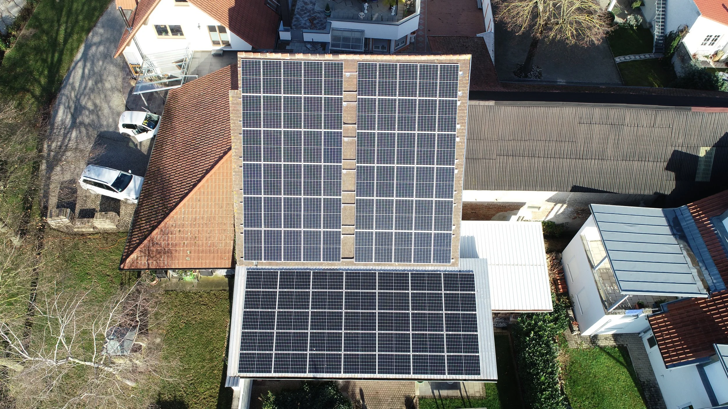 Übersicht verschiedener Photovoltaiklösungen für Gebäude