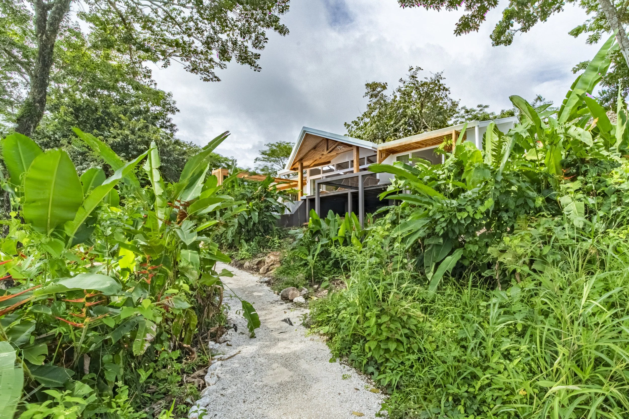 Casa NAMU by Ubali