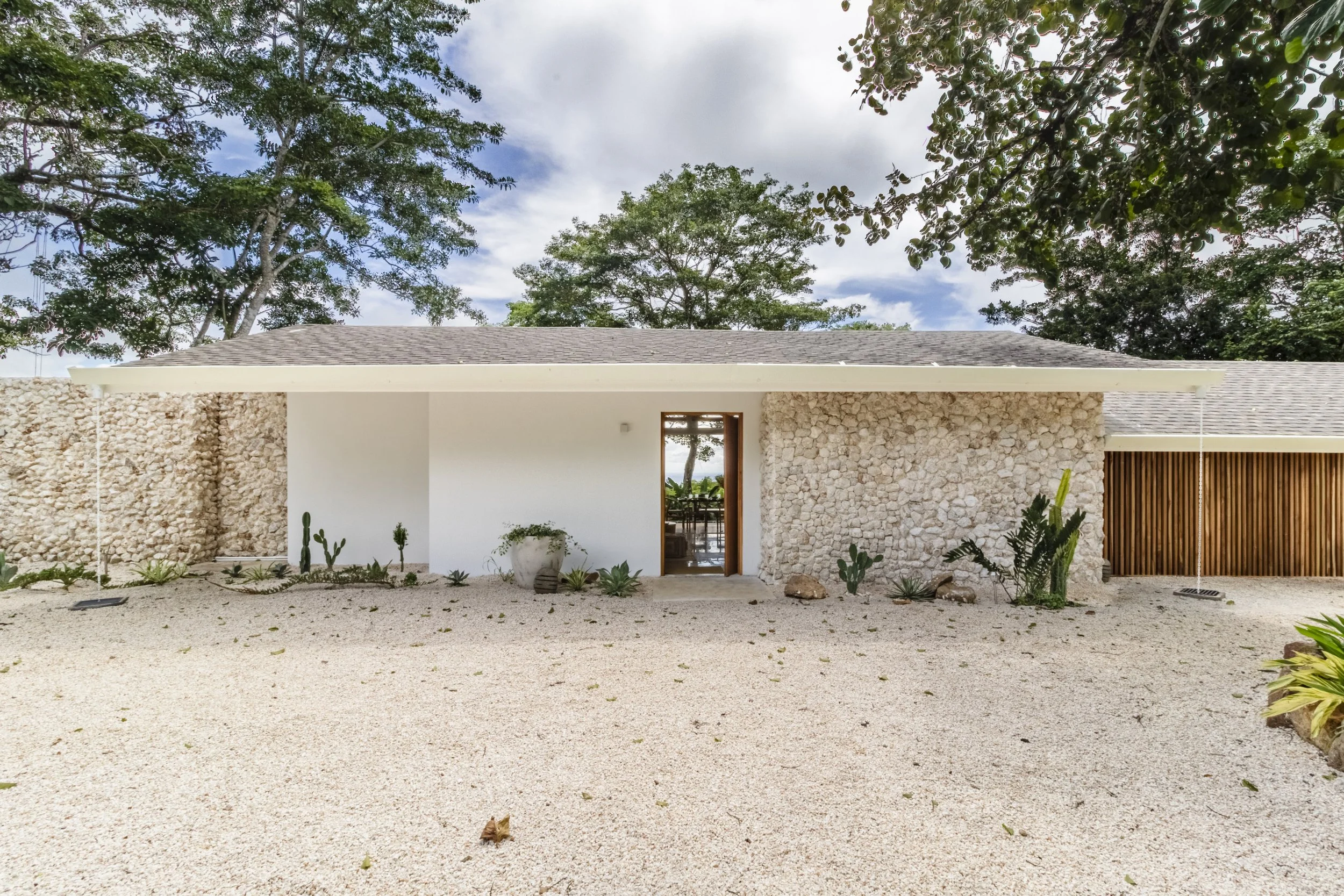 Casa NAMU by Ubali