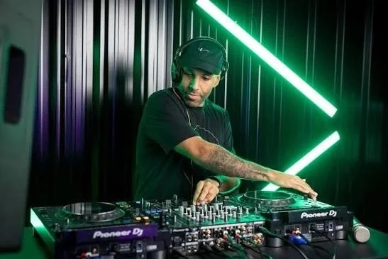 A DJ at open decks