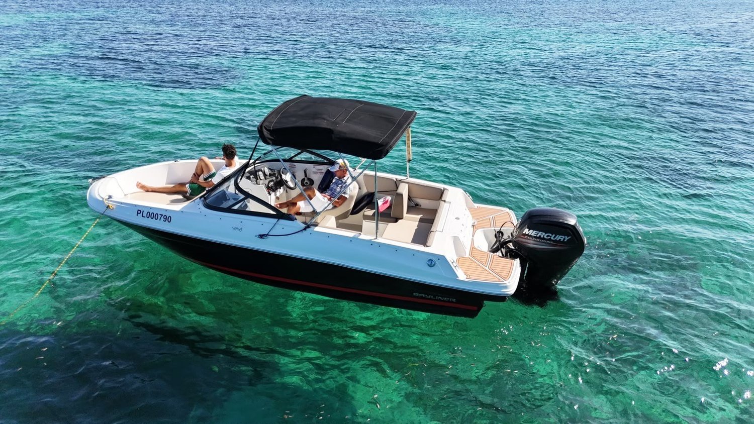 Bayliner VR4 boat rental Mallorca