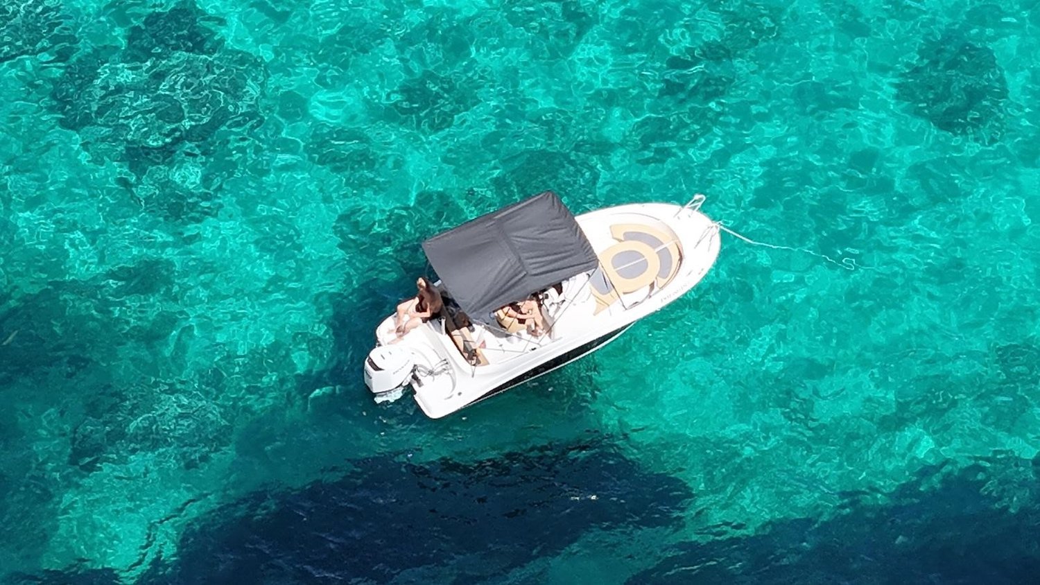 Aqua 620 boat rental Mallorca