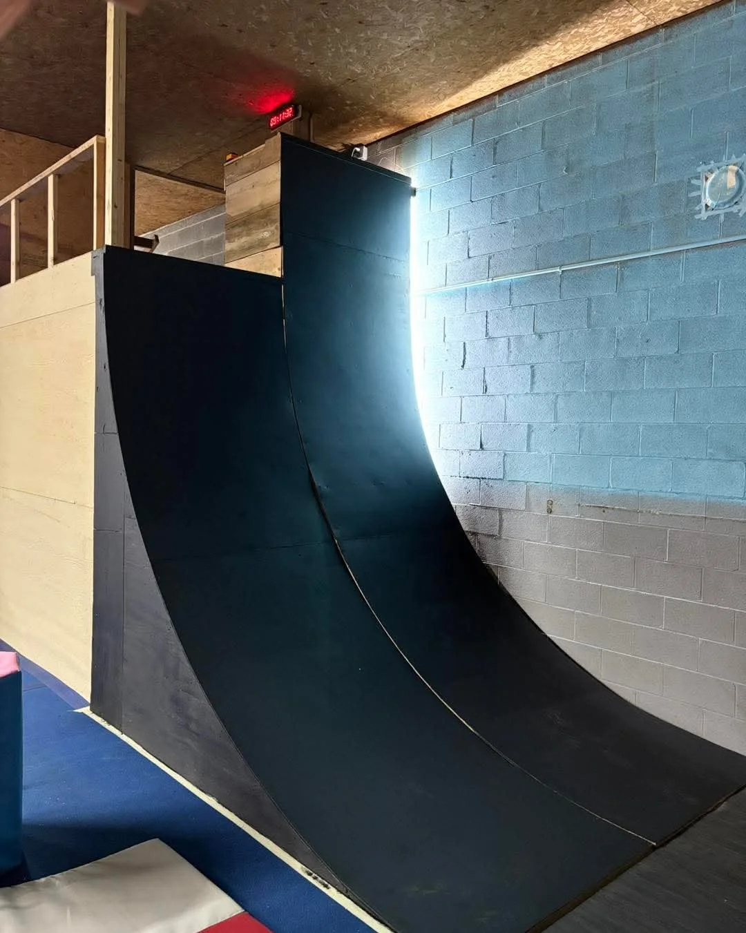 Quarter pipe