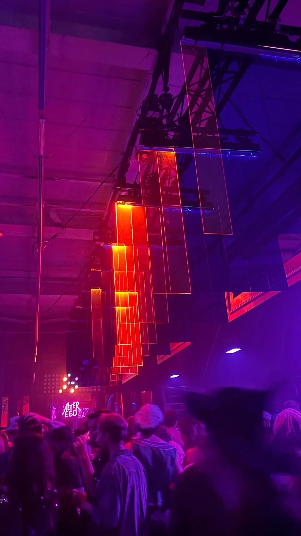 Fluor Frames — night