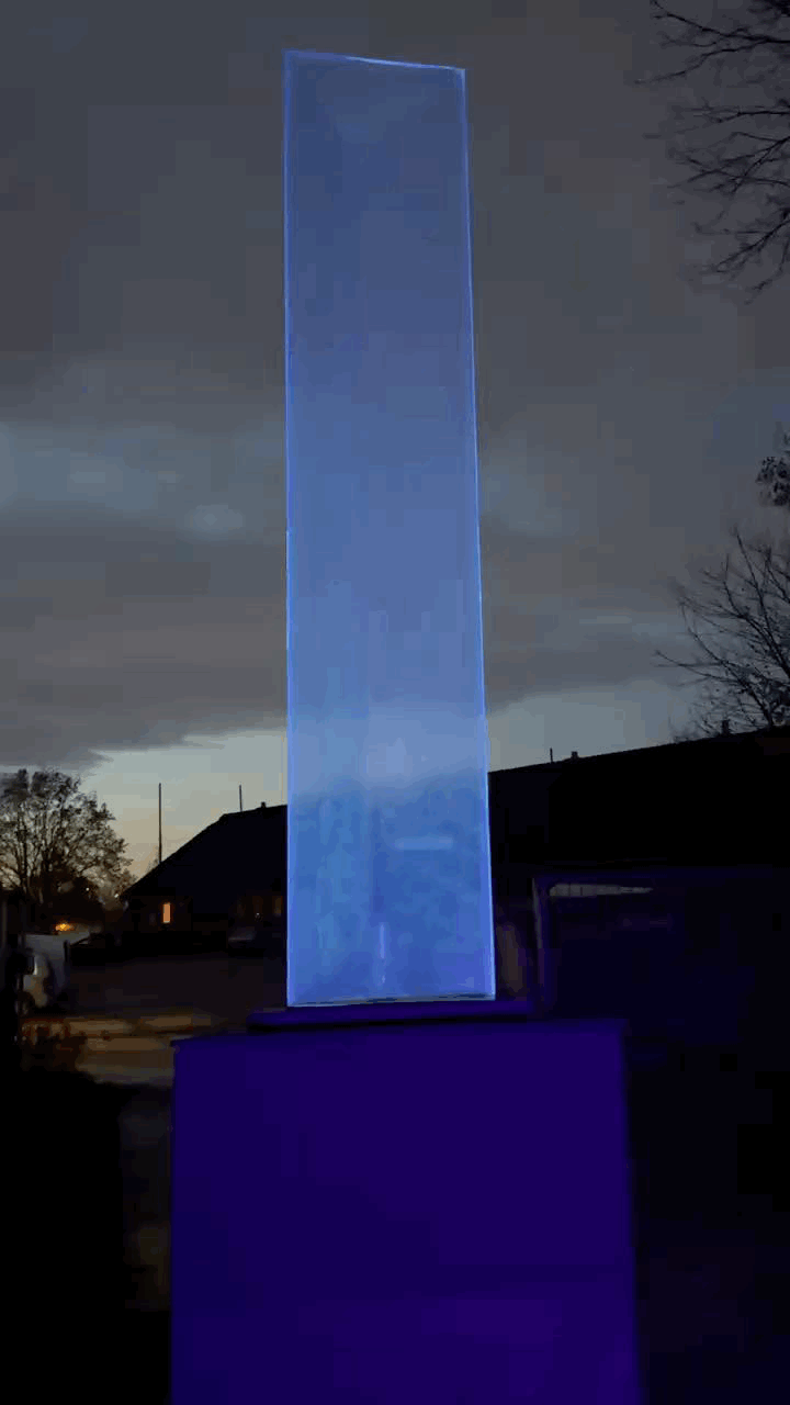 Bioluminescent Waterjets 2025 — illuminated water in motion