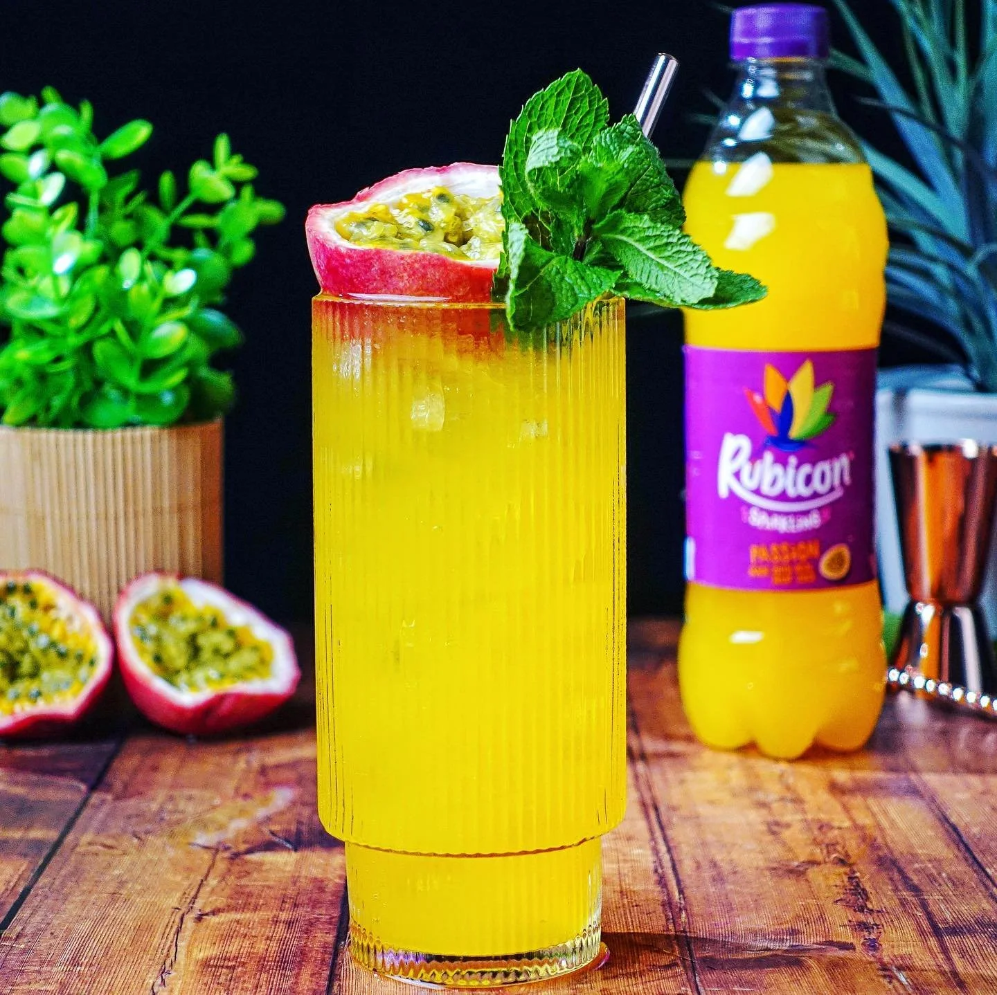Rubicon Highball Passionfruit Spritz cocktail recipe by Gin & Domic