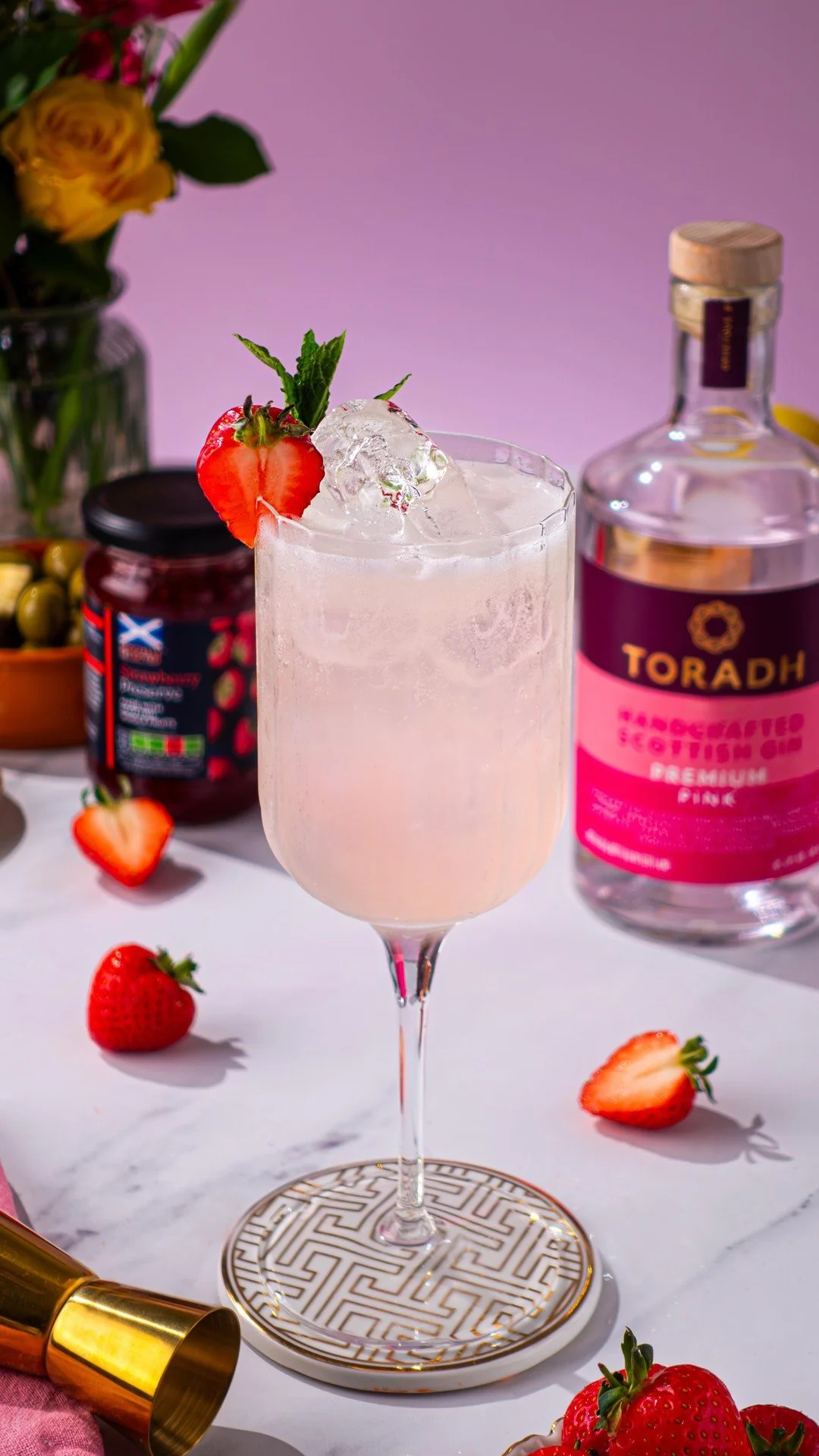Strawberry Spritz cocktail recipe by Gin & Domic