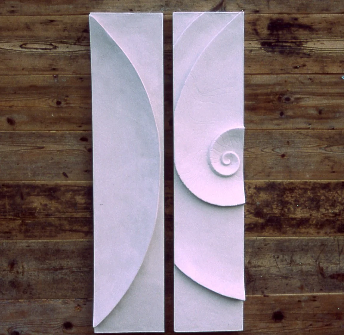 Moon and Shell Wave II - White - styling inspiration 1