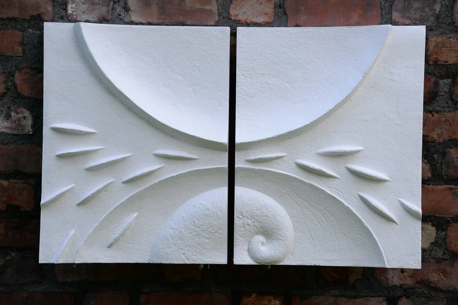 Moon Fish Wave II - White - styling inspiration 2