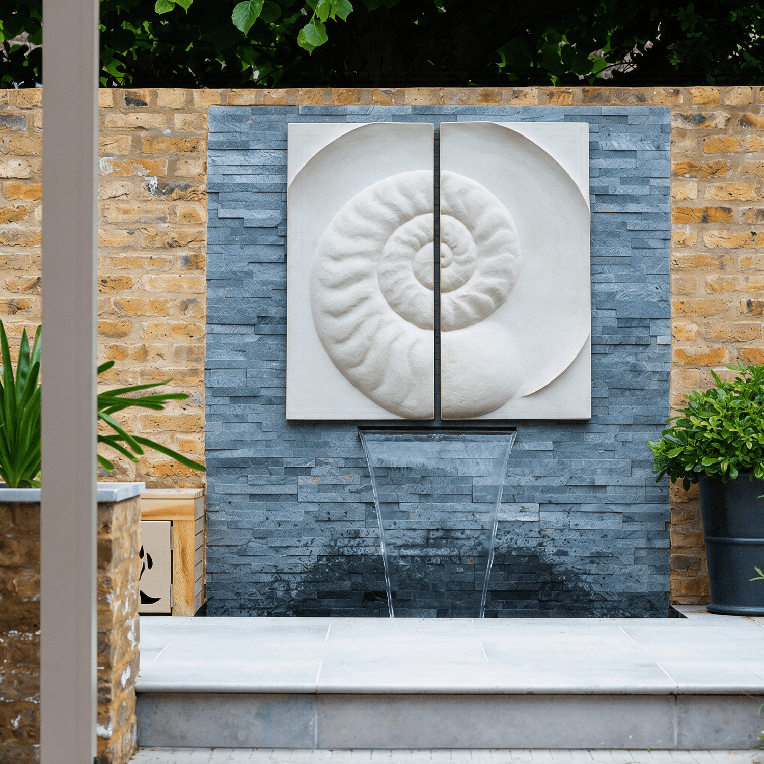 Ammonite Grande II (Right) - White - styling inspiration 1