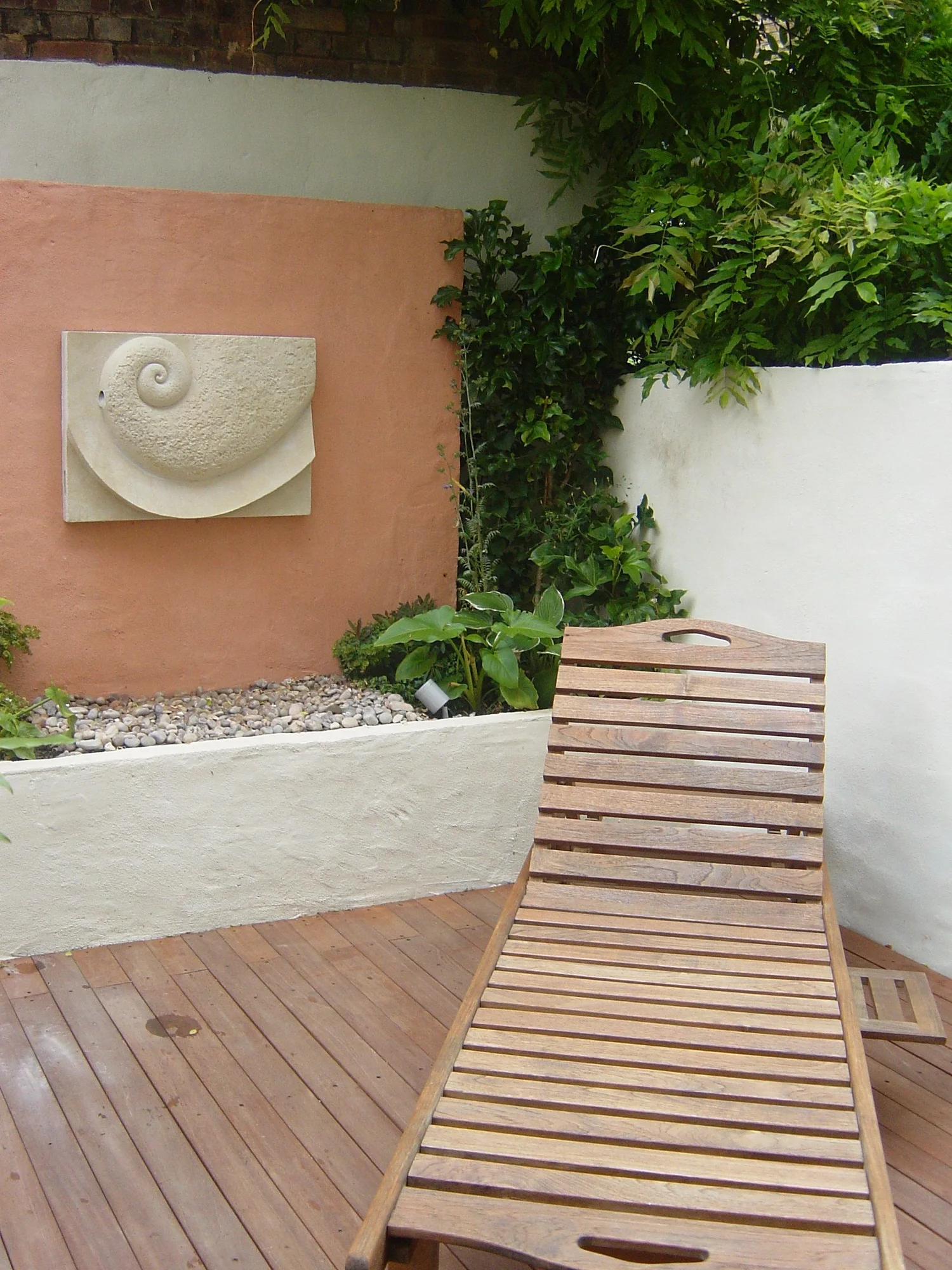 Islington Shellmoon Relief - White - styling inspiration 1