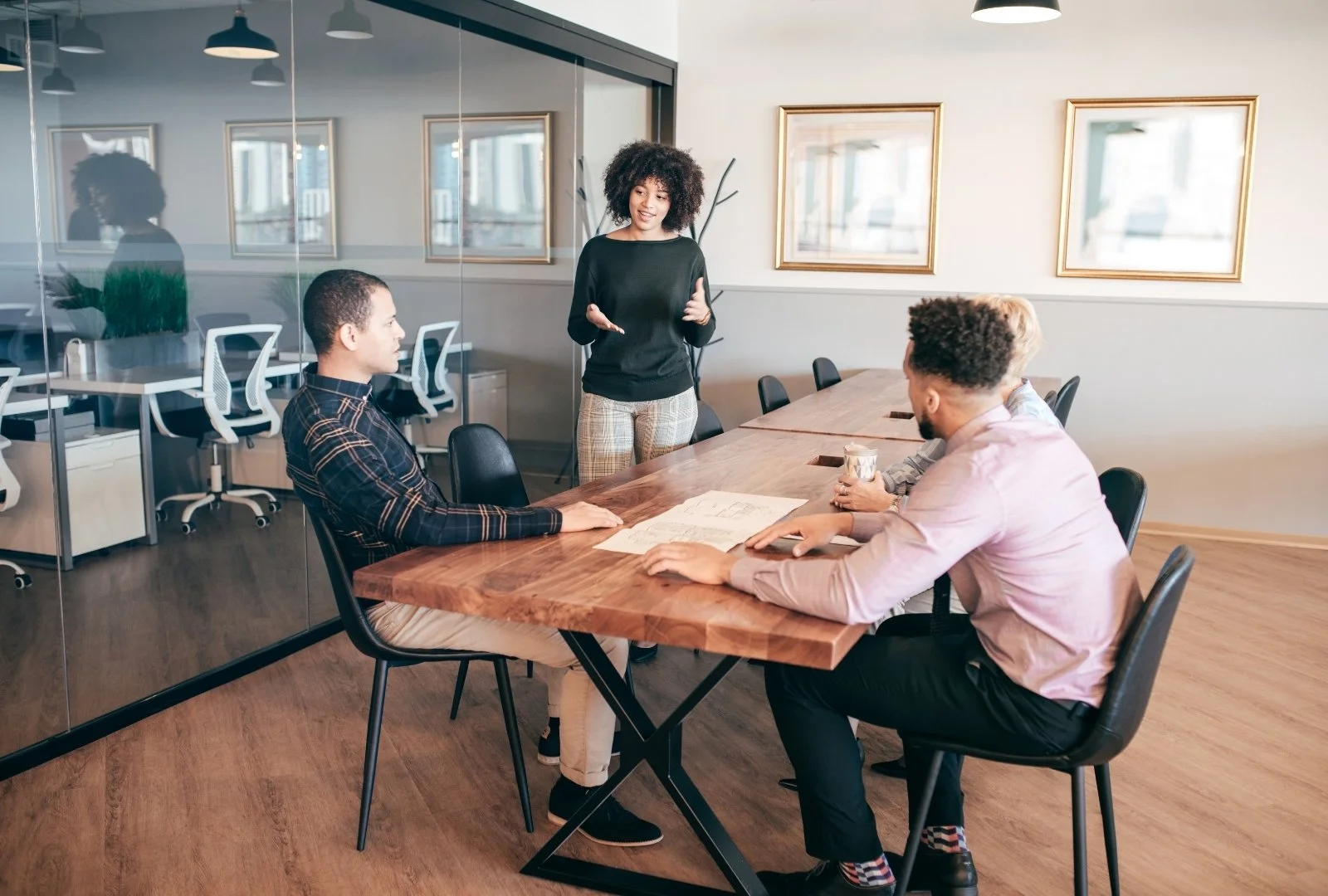 Mediators and conflict specialists