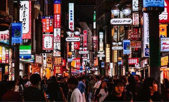 SNSマーケティングで注目を集める「社会的影響力」の本質とは