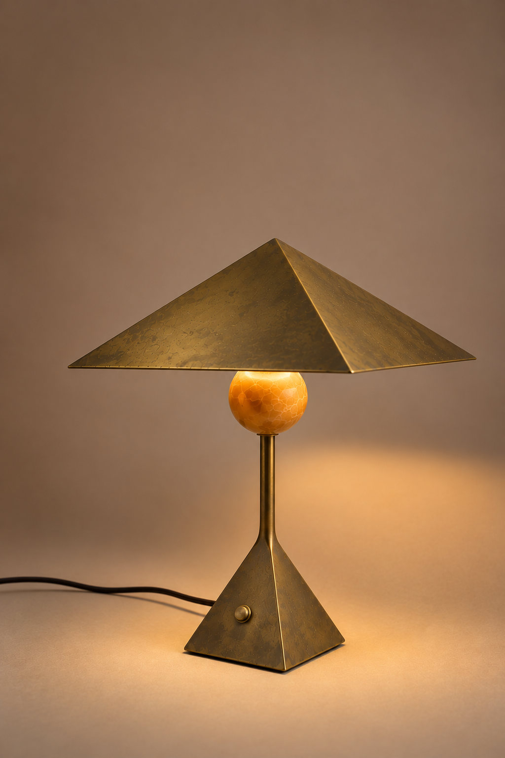 Jóia T in aged patina brass