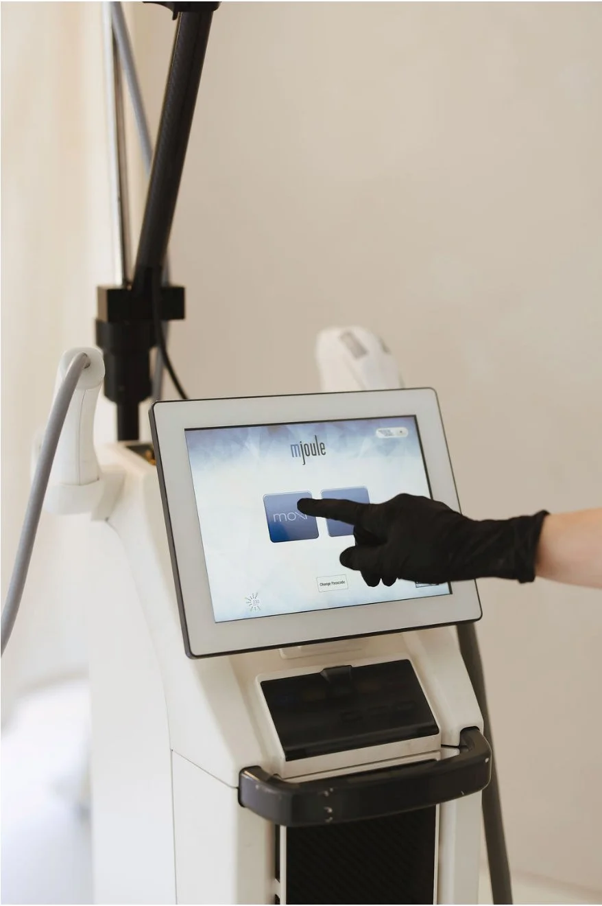 Moxi Laser machine at Alonso Aesthetics Tampa