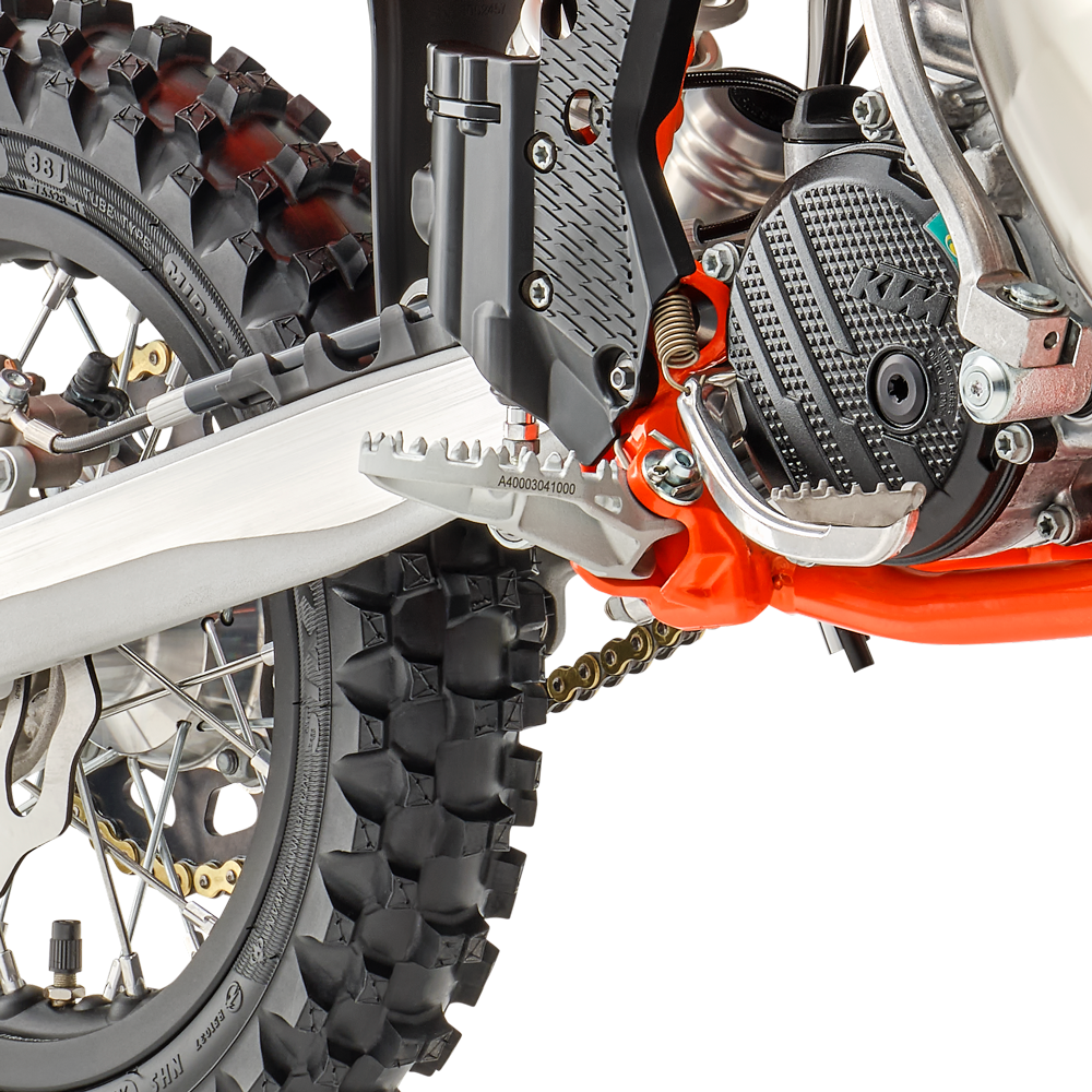2027 KTM 50 SX — Footpegs