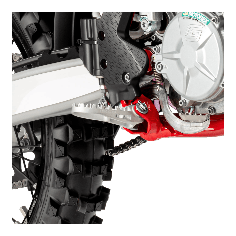 2027 GASGAS MC 85 19/16 — Footpegs