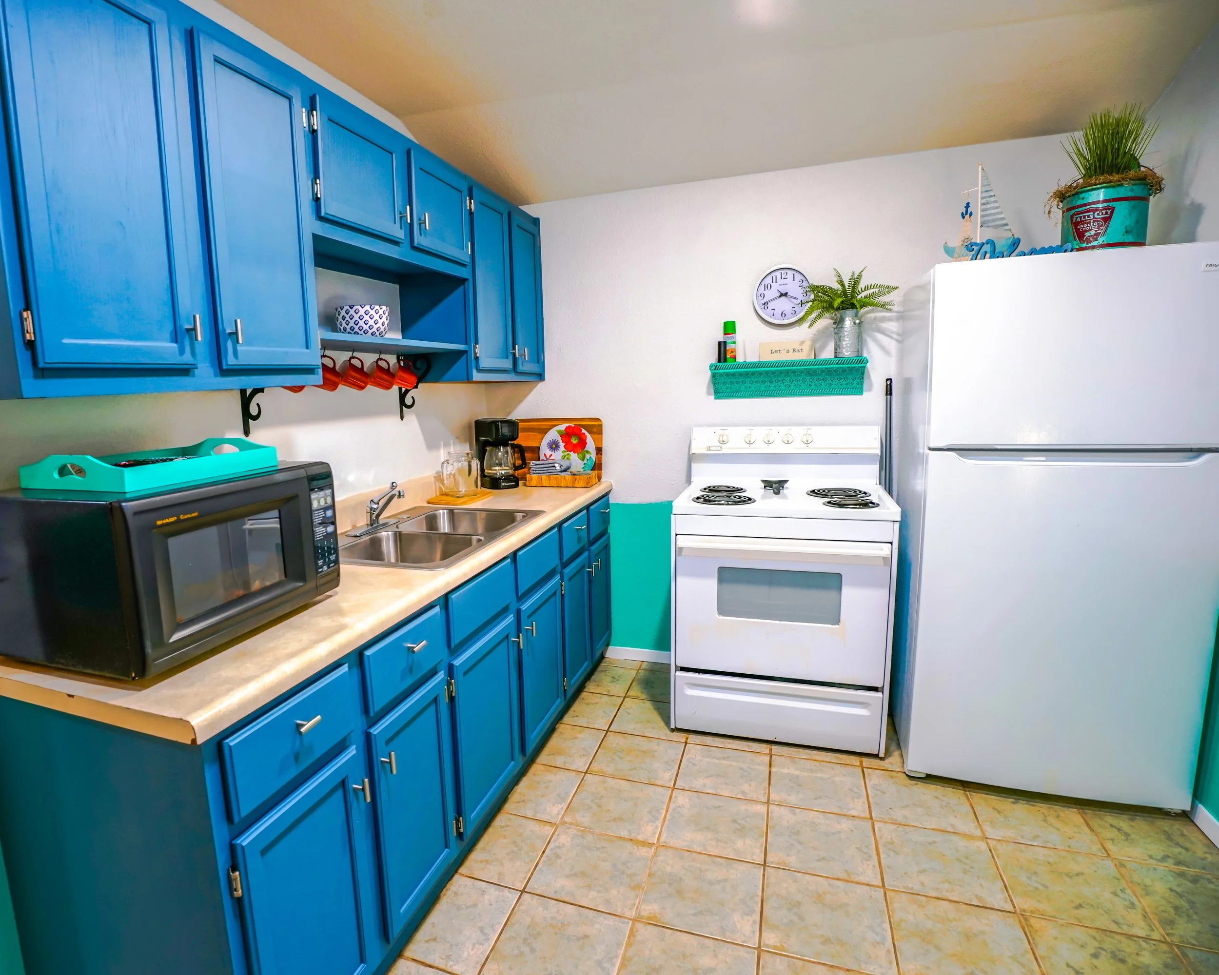 Holiday Hills Cabin in the woods kitchen and appliances