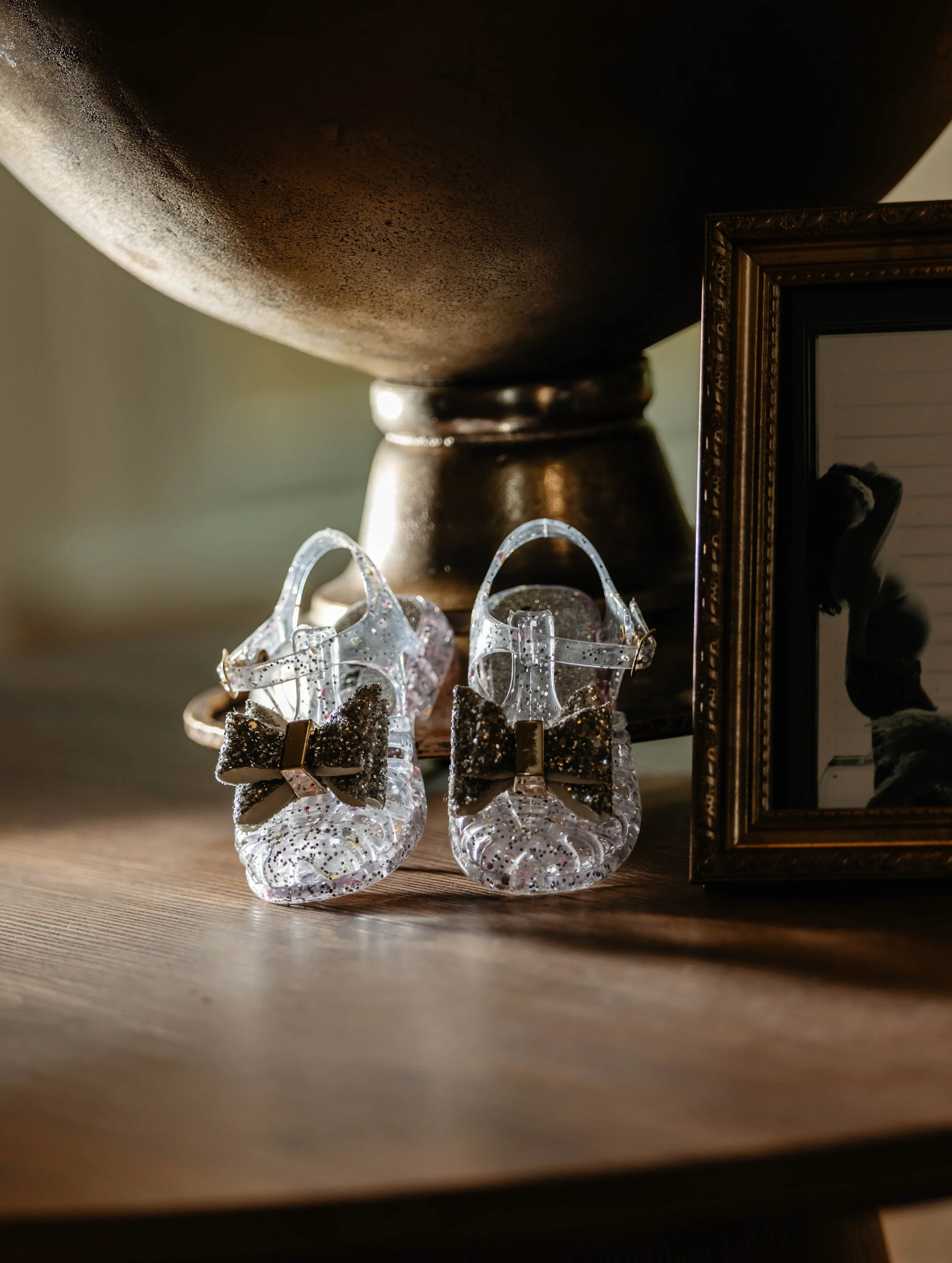 Baby shoes arranged as a celebration detail