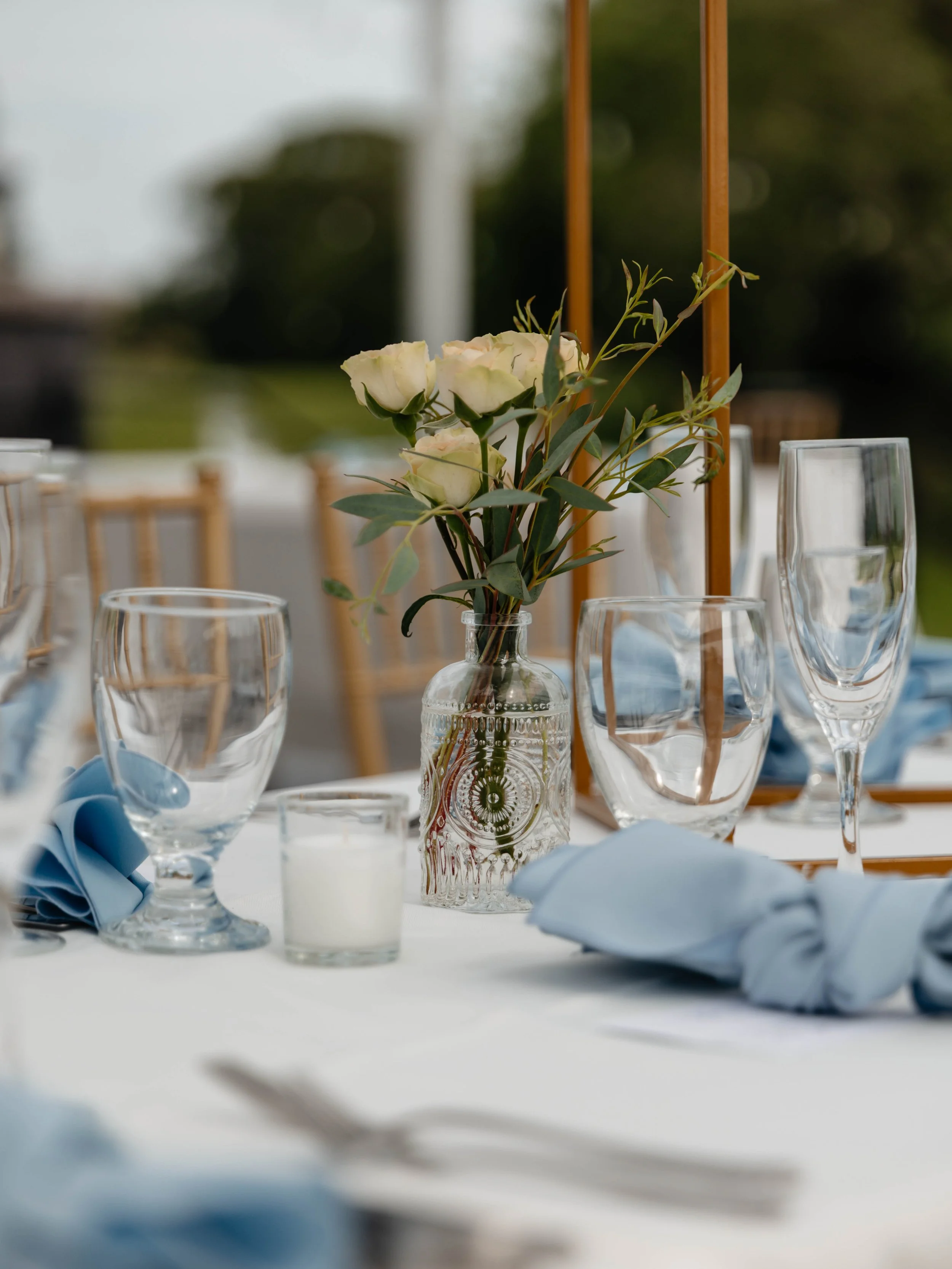 Blue and white floral wedding reception detail