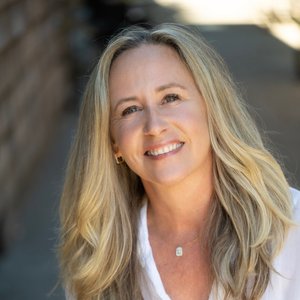 Larissa Weingart, certified Pivot coach