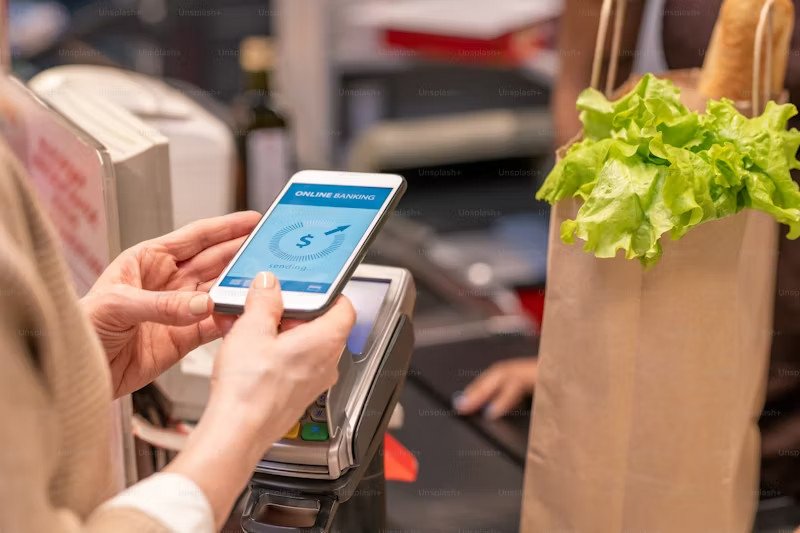 smartphone paying app