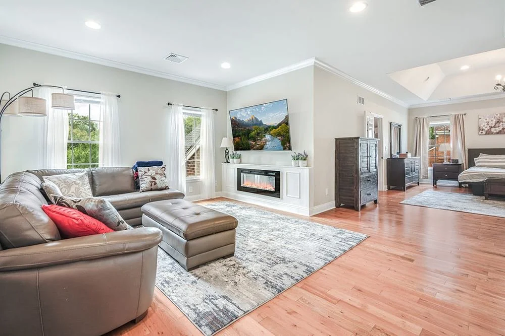 Bright living room in Hopewell Junction