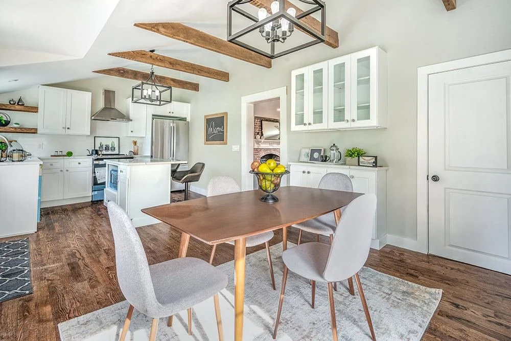 Dining room in Fishkill