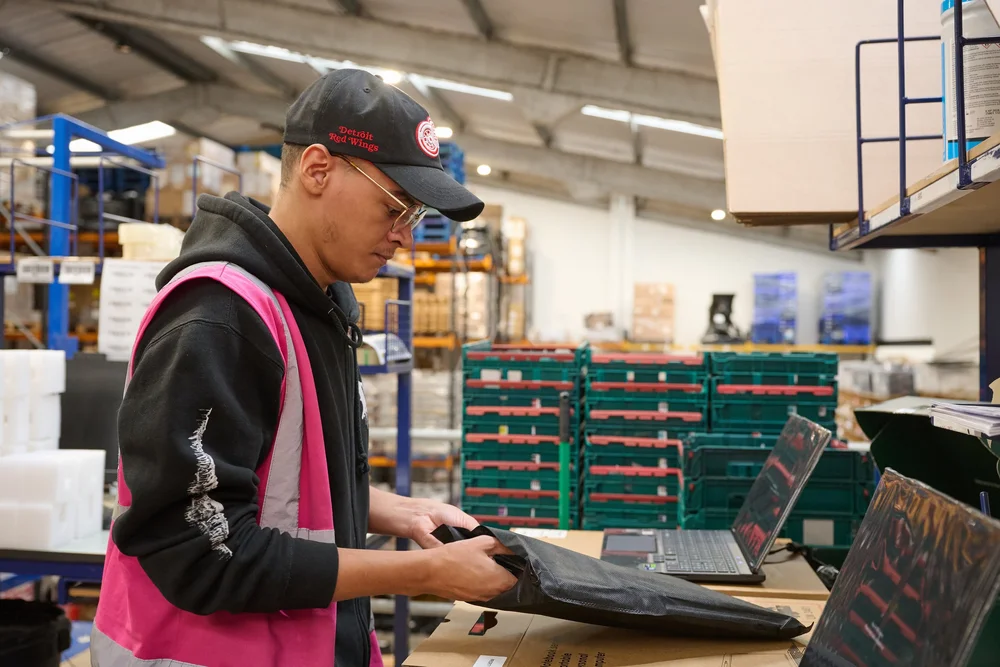 Processing returns at the Scale 3PL warehouse