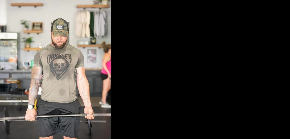 Member locking out a heavy deadlift at Einhorn Training Co.
