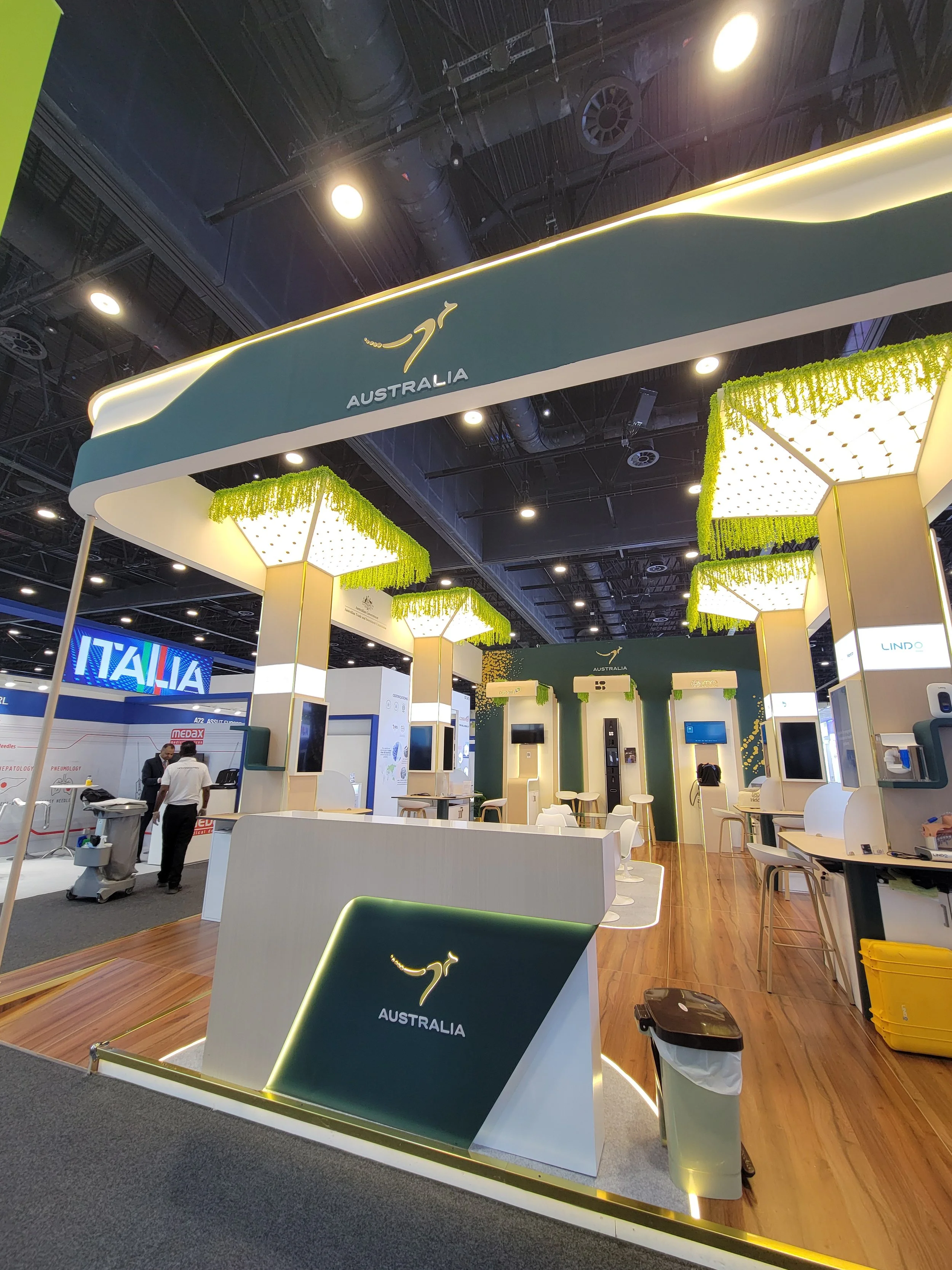 Optain retinal screening at Austrade booth during WHX