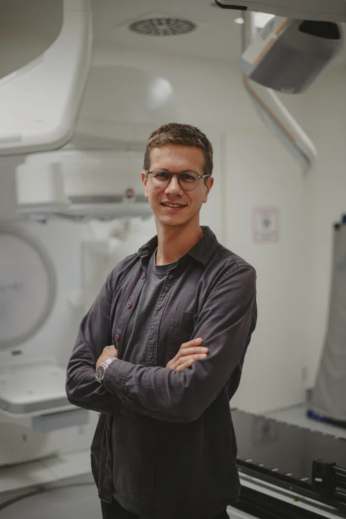 Gerd Heilemann in a radiotherapy treatment room.