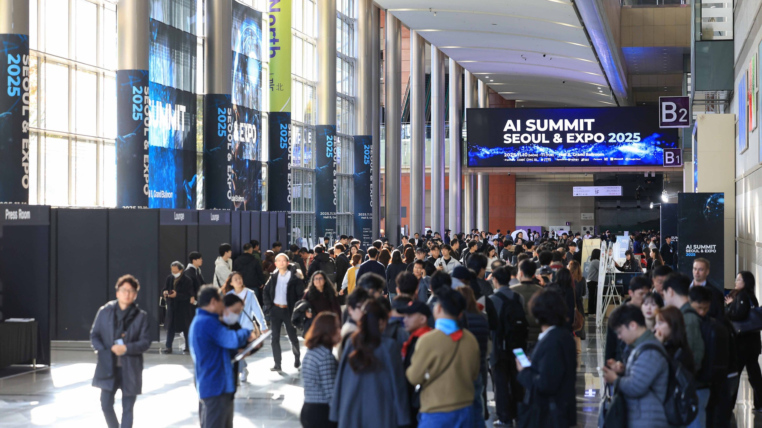 AI Summit Seoul Expo floor