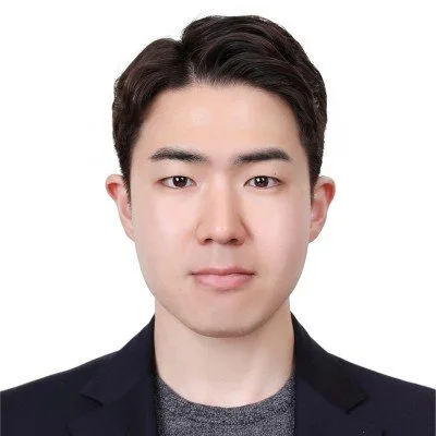 Headshot of Jung Yoon-seok