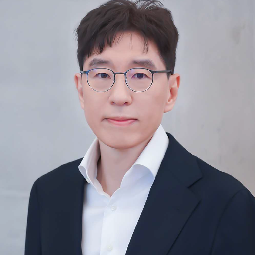 Seunghwan Lee