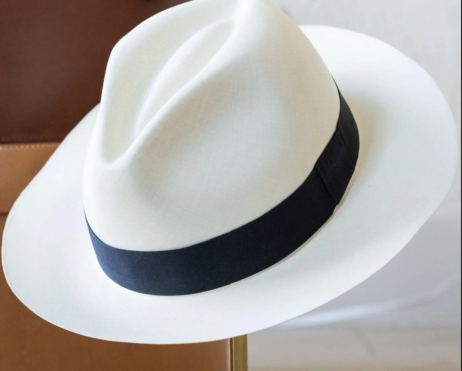 The Montecristi Superfino hat by master weaver Simón Espinal