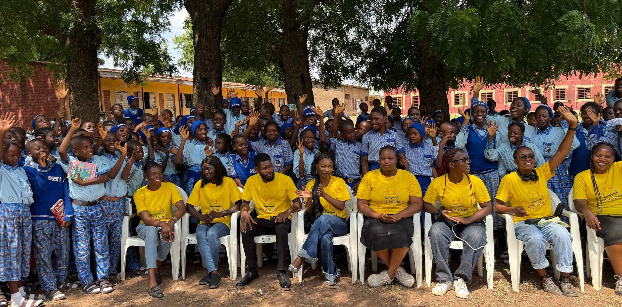 20+ Worldwide Volunteers