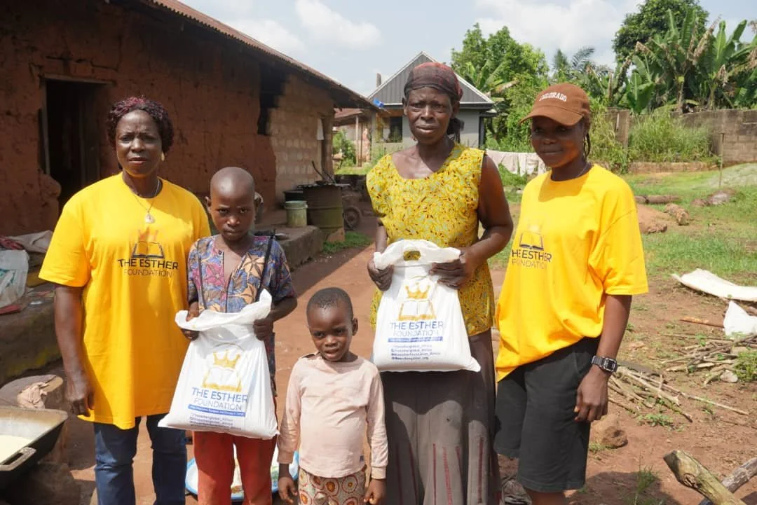The Esther Foundation 2025 Christmas Community Outreach — photo 5 of 11