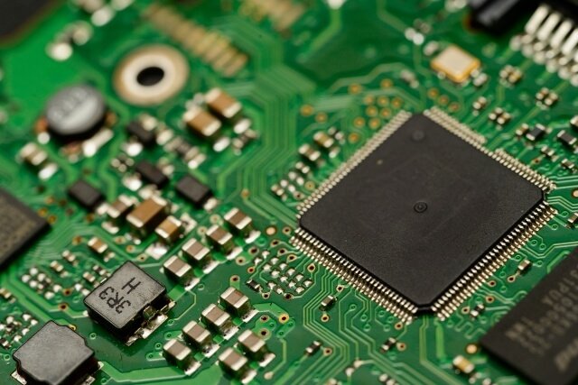 PLCシステム導入時の機器選定と設計で押さえるべきポイント