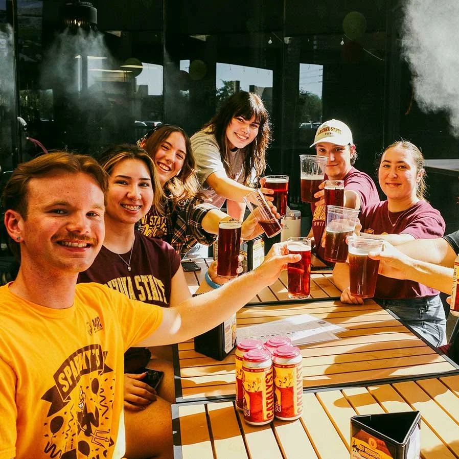 happy-people-the-hud