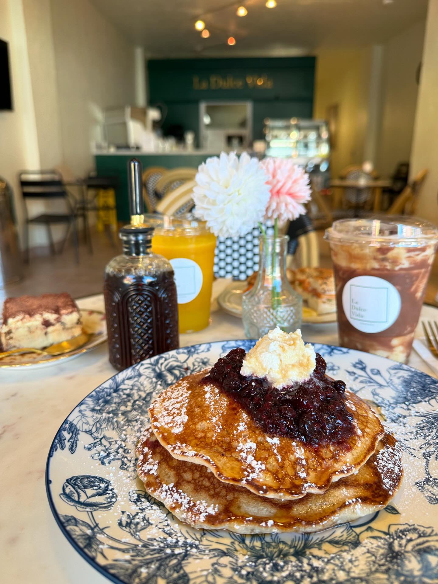 Berry Ricotta Pancakes