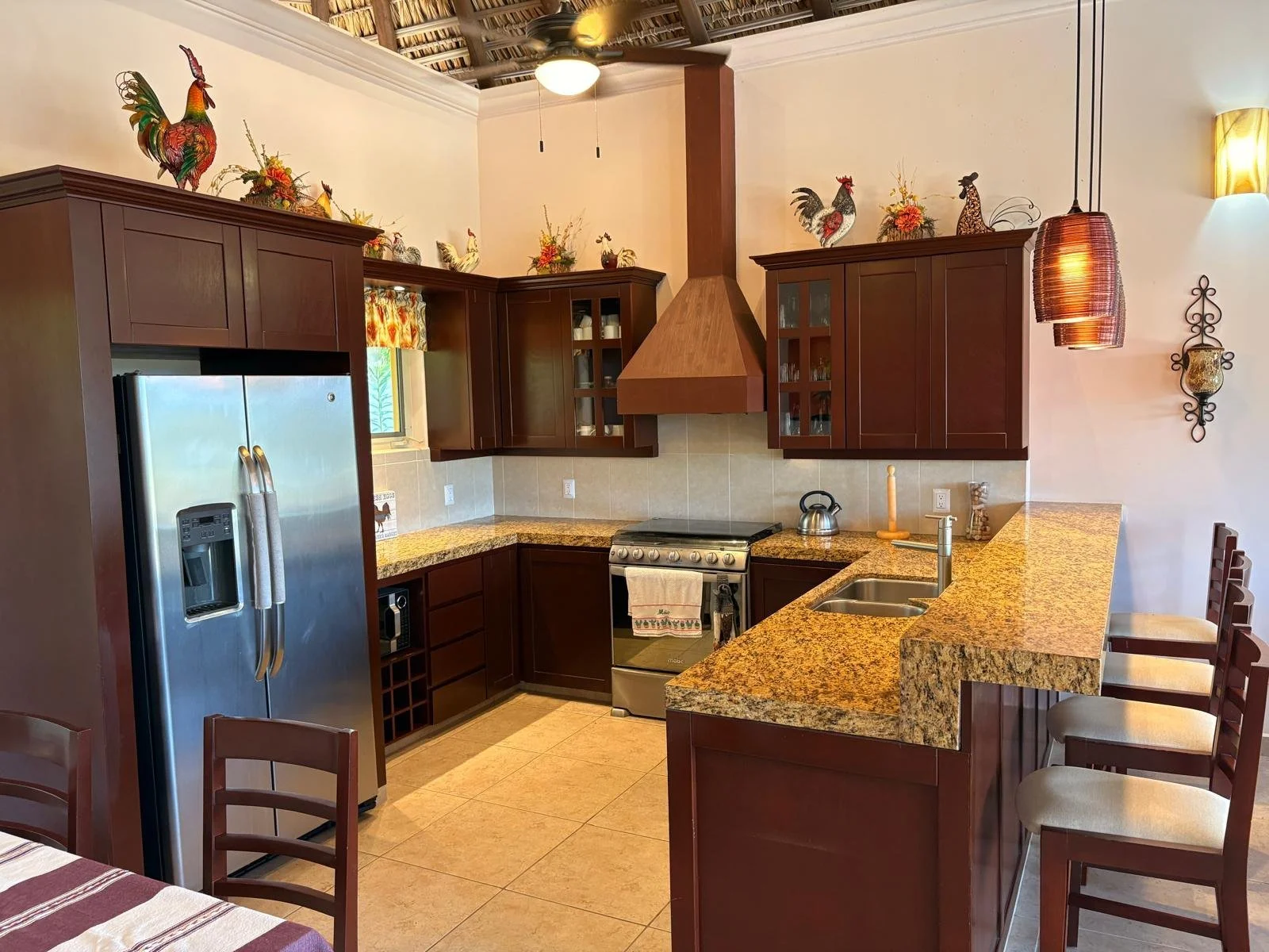 Villa Paraiso, Lot 27, Vivo Resorts: Kitchen 7