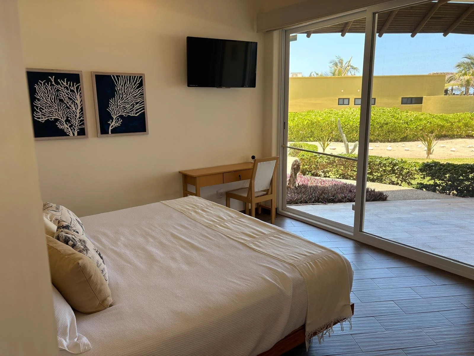 Unit 612, Building F, Vivo Resorts: Bedroom 5