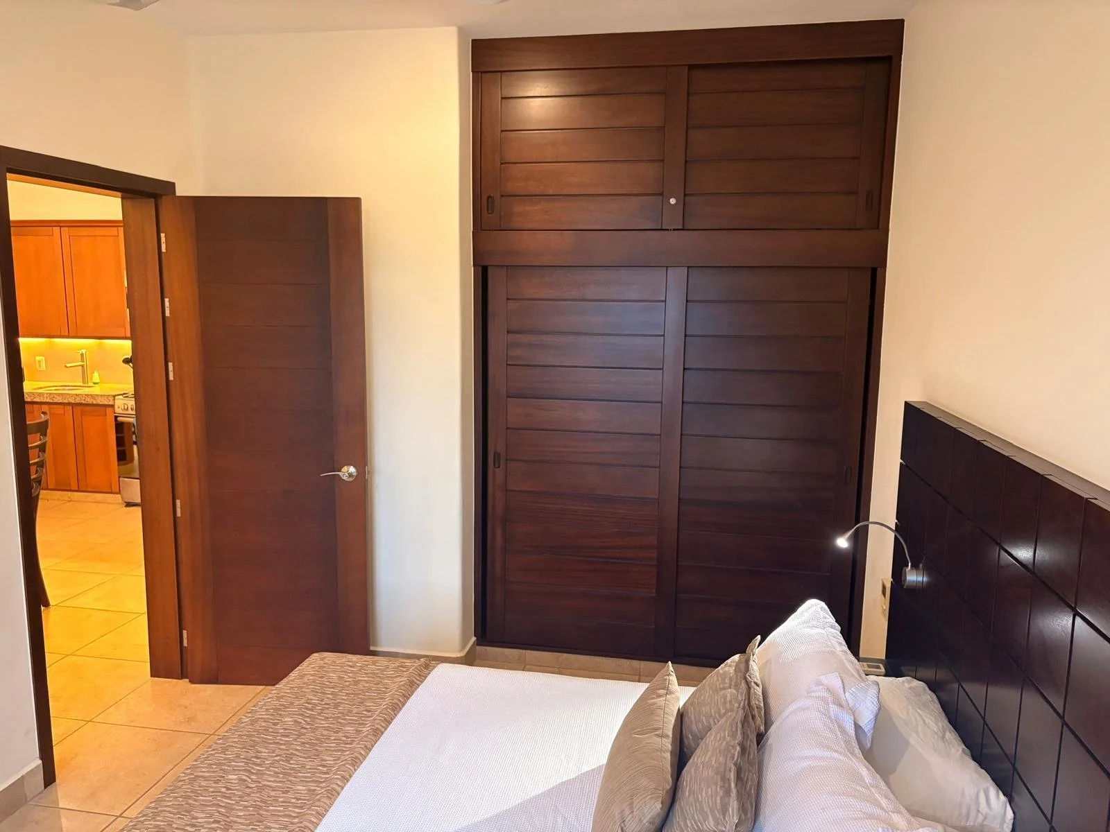 Unit 242, Vivo Resorts Building B: Bedroom closet and door