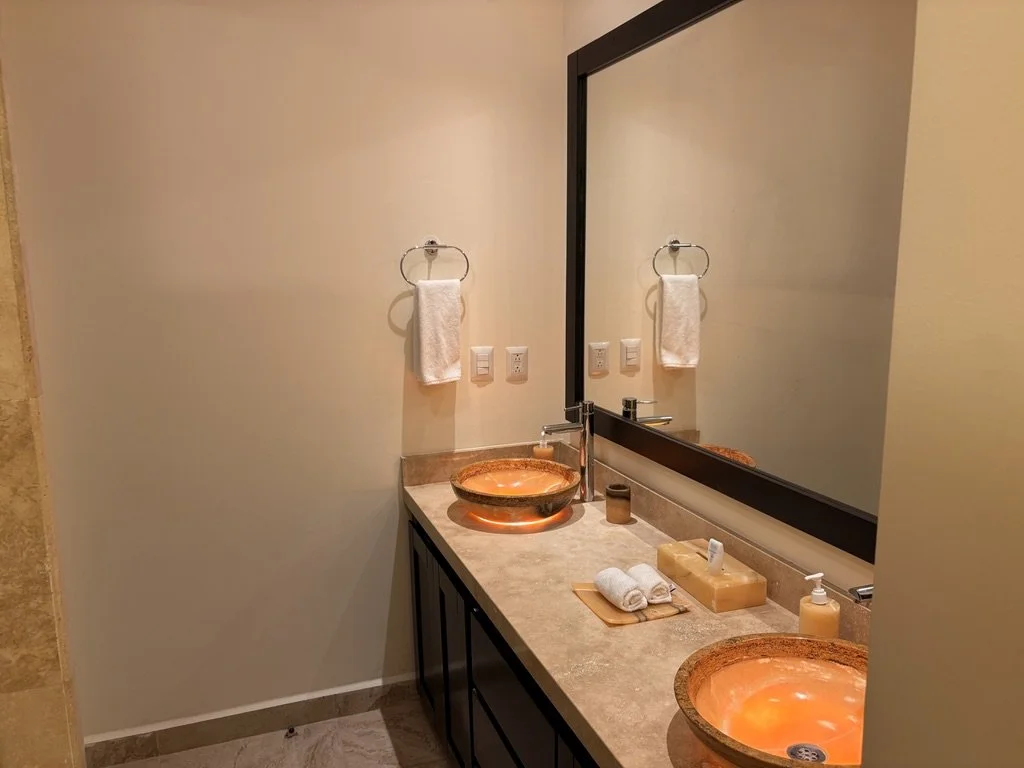 Unit 1423, Nautico building, Vivo Resorts: Bathroom
