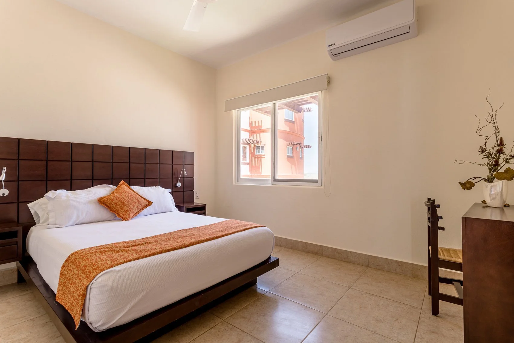 Unit 141 &amp; 151, Building A, Vivo Resorts: Bedroom 8