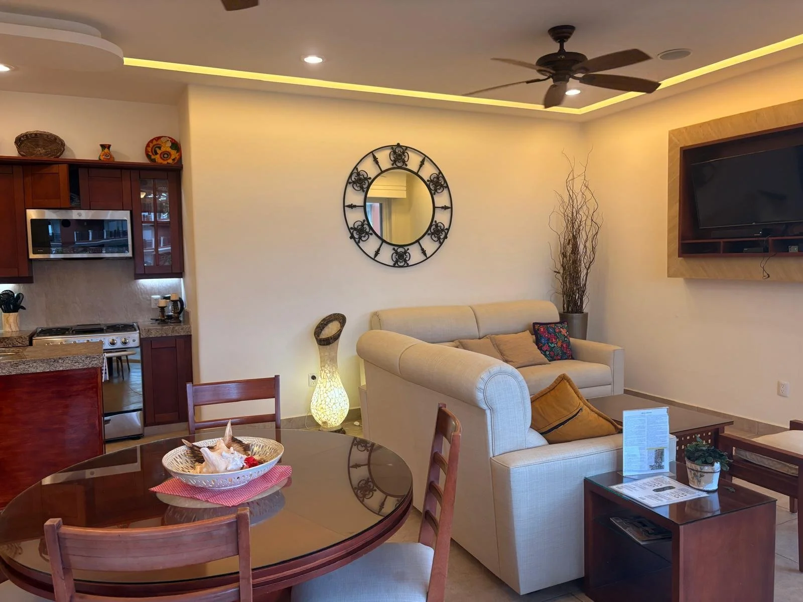 Unit 233, Building B, Vivo Resorts: Living area 4