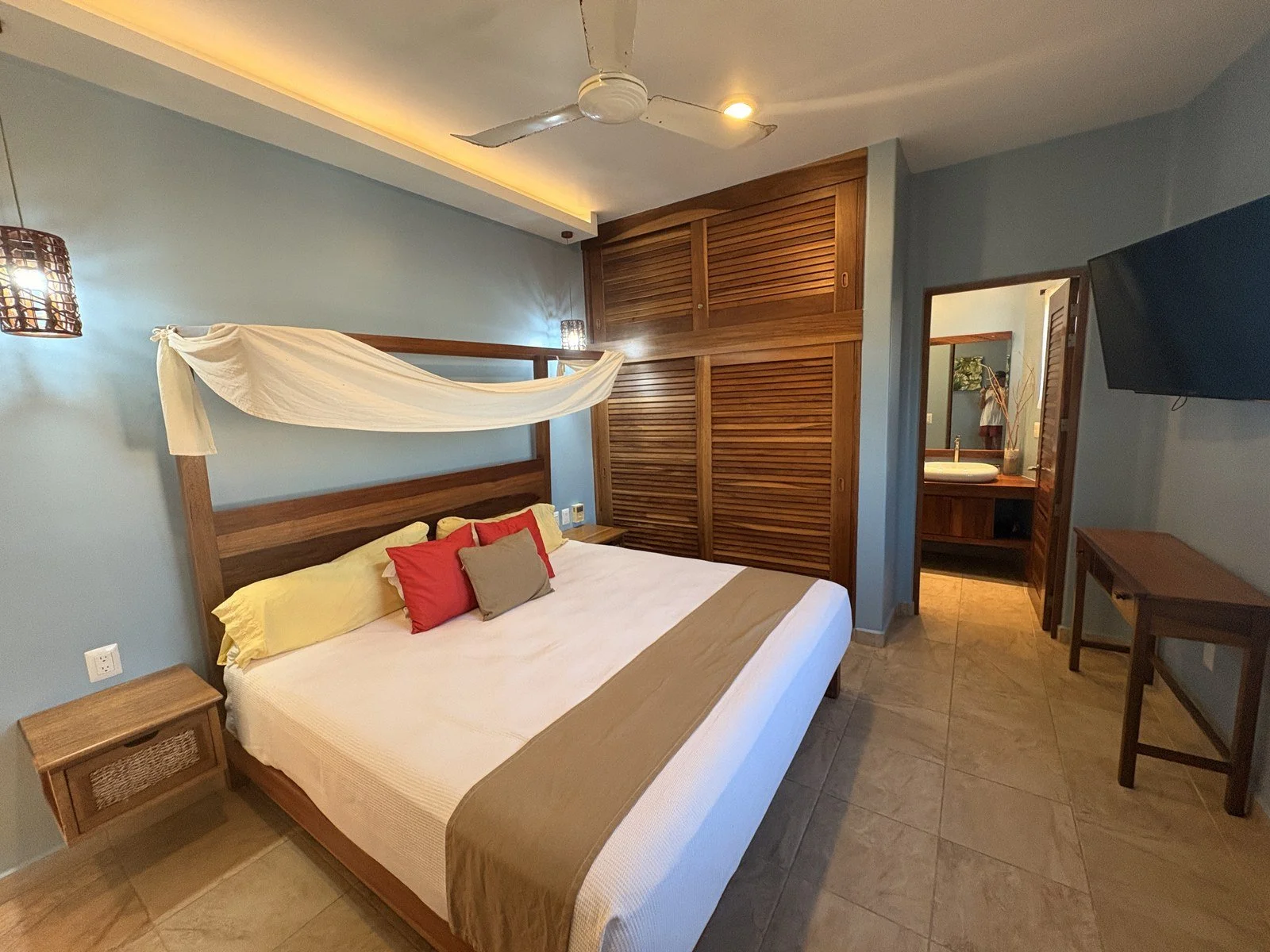 Unit 851, Building H, Vivo Resorts: Bedroom 7