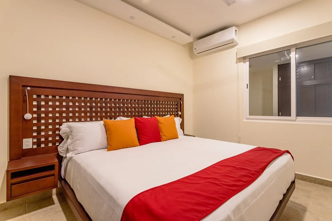 Unit 1224, Laguna building, Vivo Resorts: Bedroom 8